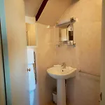 招待所 Clyde House 4*