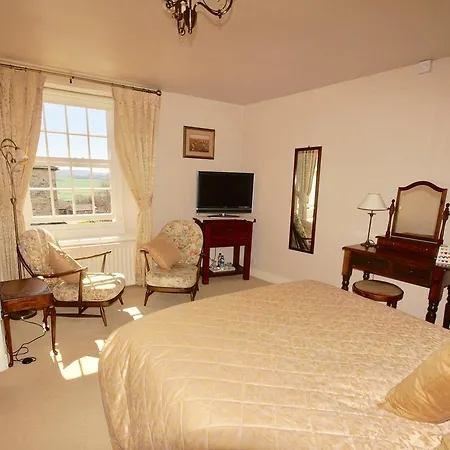 בית הארחה Clyde House לייבורן