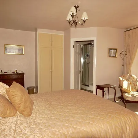 بيت ضيافة Clyde House ليبرن