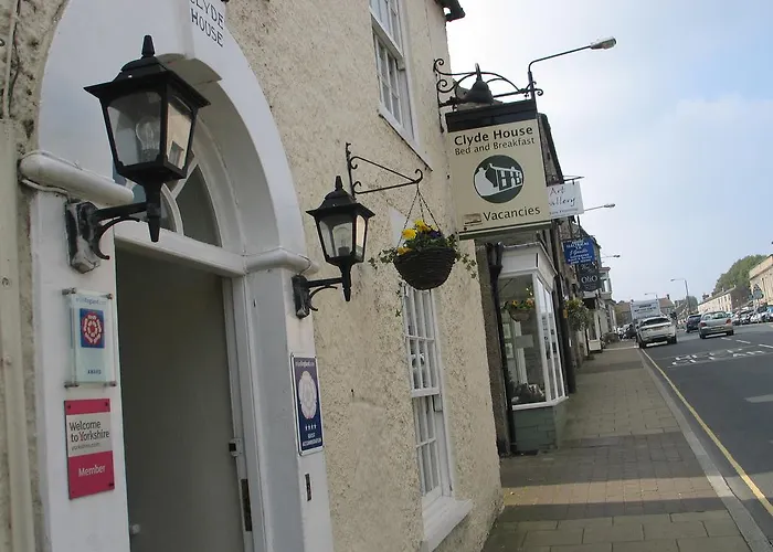 Guest house Clyde House 4*