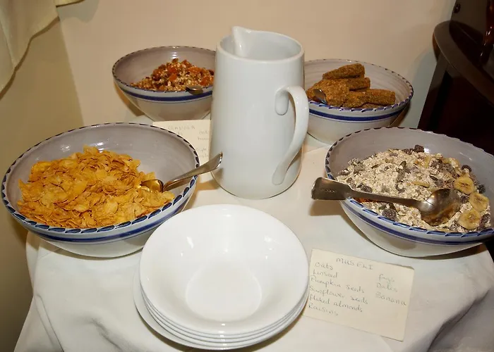 Guest house Clyde House