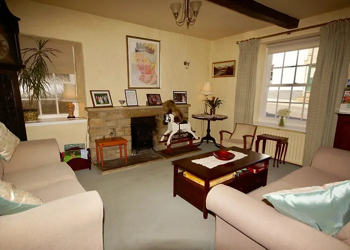 Guest house Clyde House 4*