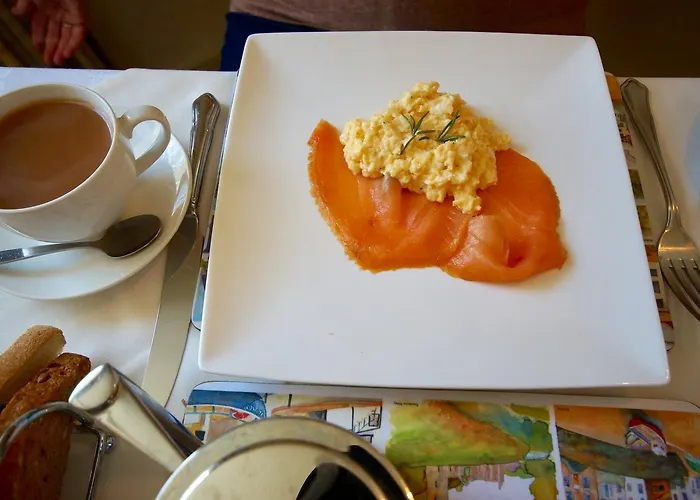 Guest house Clyde House 4*