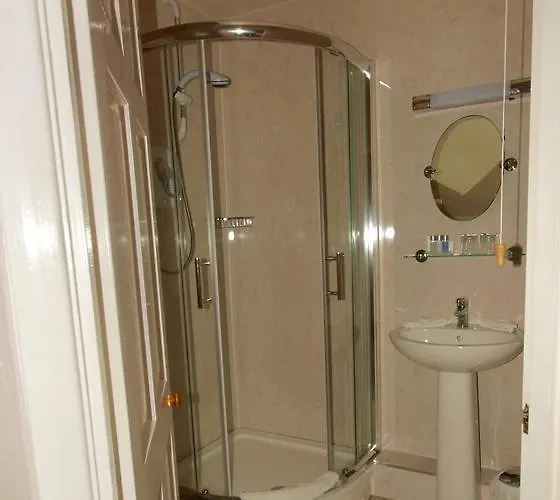 Clyde House Guest house